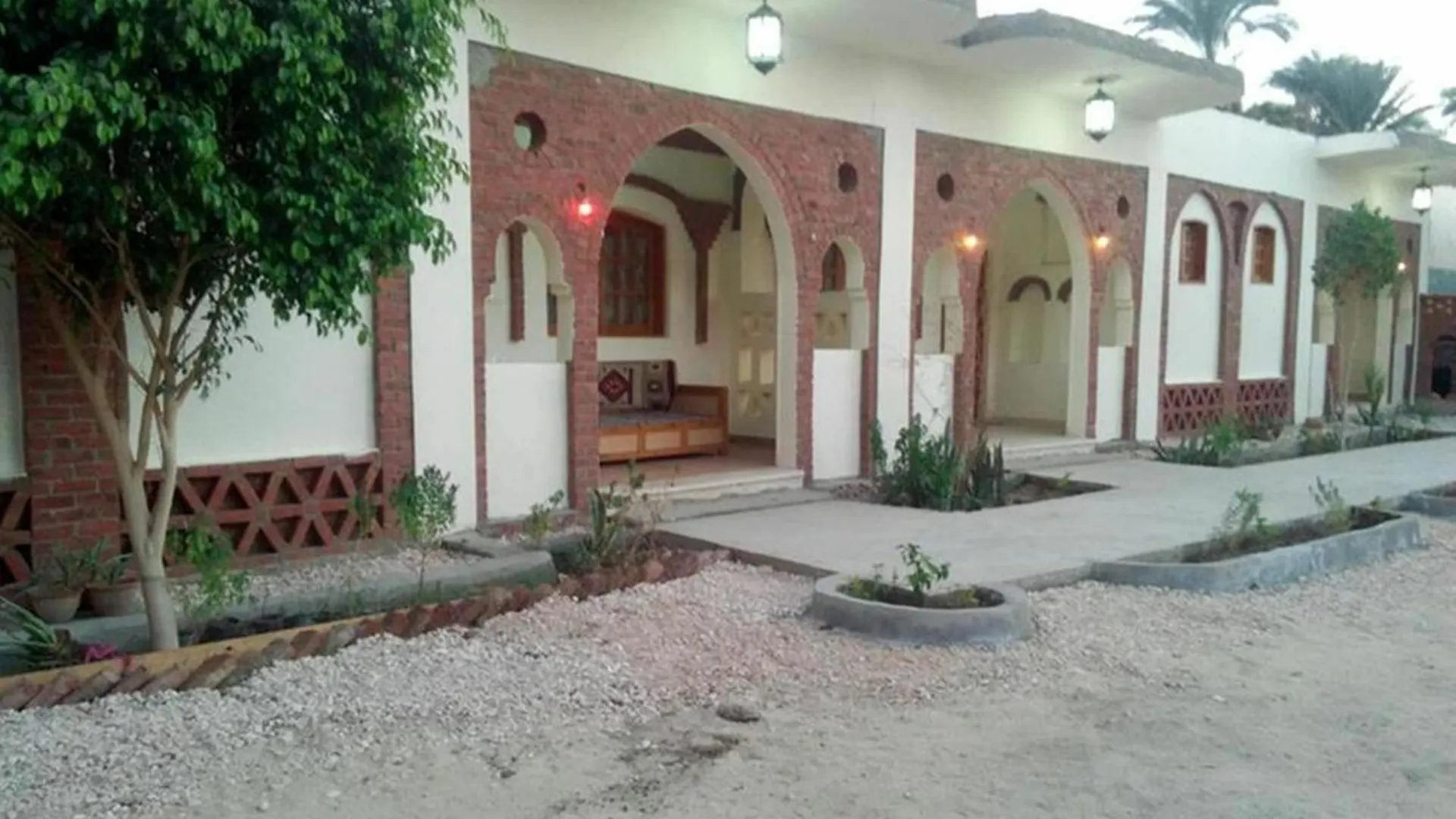 **  Memnon Hotel Luxor Egypt
