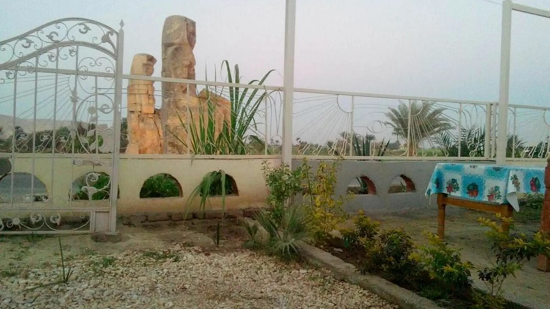 Memnon Hotel Luxor